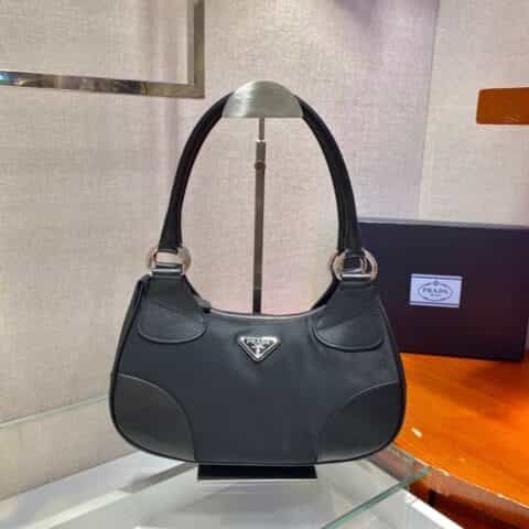 Prada 新款中古包腋下包 1BD668