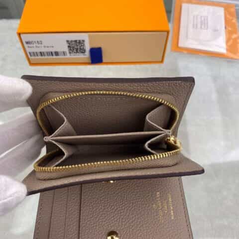 Louis Vuitton LV Cléa Wallet M80152斑鸠灰