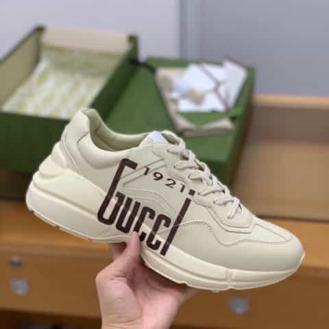 Gucci古驰   象牙色皮革Logo印花复古标识男女款复古运动鞋