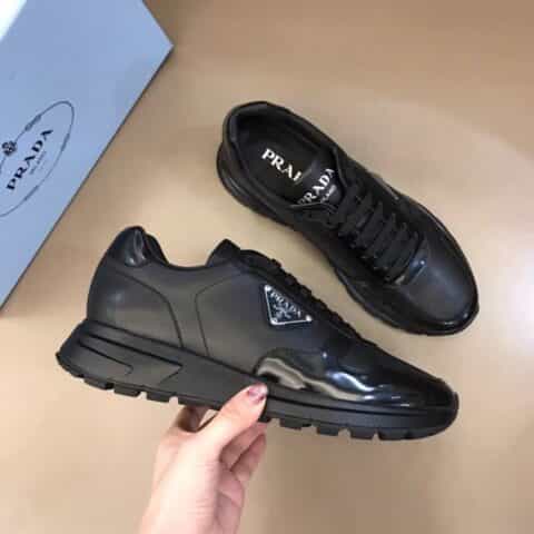 PRADA/普拉达   进口头层小牛皮拼接防水布料男士运动系列