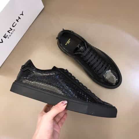 Givenchy纪梵希   进口原版料、牛皮牛里男士平板鞋