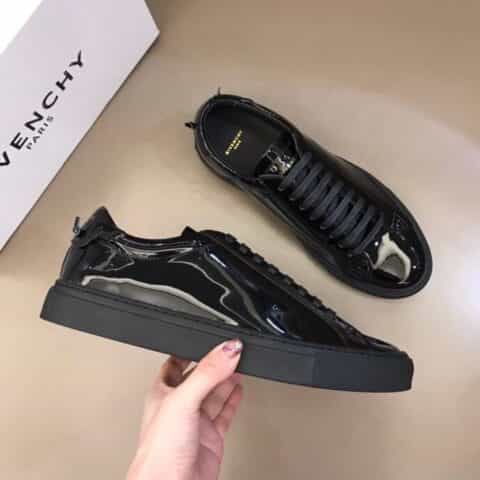 Givenchy纪梵希   进口原版料、牛皮牛里男士平板鞋