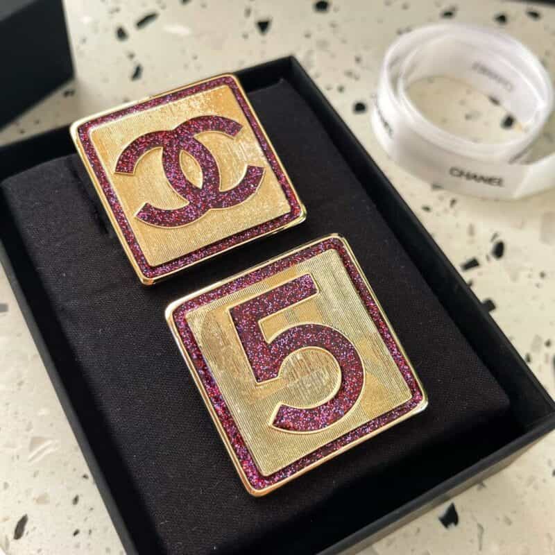 新款 CHANEL香奈儿双c5字胸针