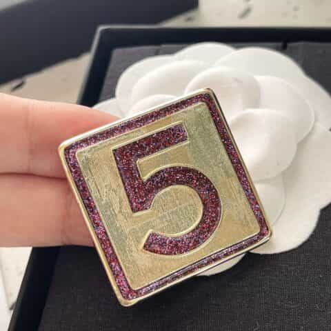 新款 CHANEL香奈儿双c5字胸针