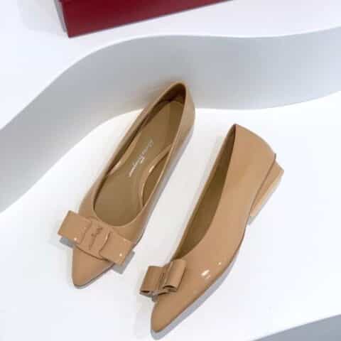 SF salvatore Ferraga*o  菲拉*慕最新糖果色走秀款尖头浅口Viva芭蕾舞鞋