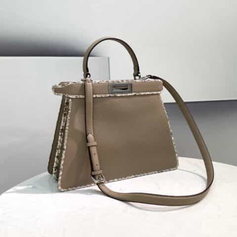 FENDI芬迪独家定制小牛皮PEEKABOO中号手袋