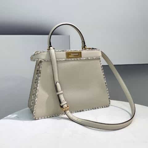 FENDI芬迪独家定制小牛皮PEEKABOO中号手袋