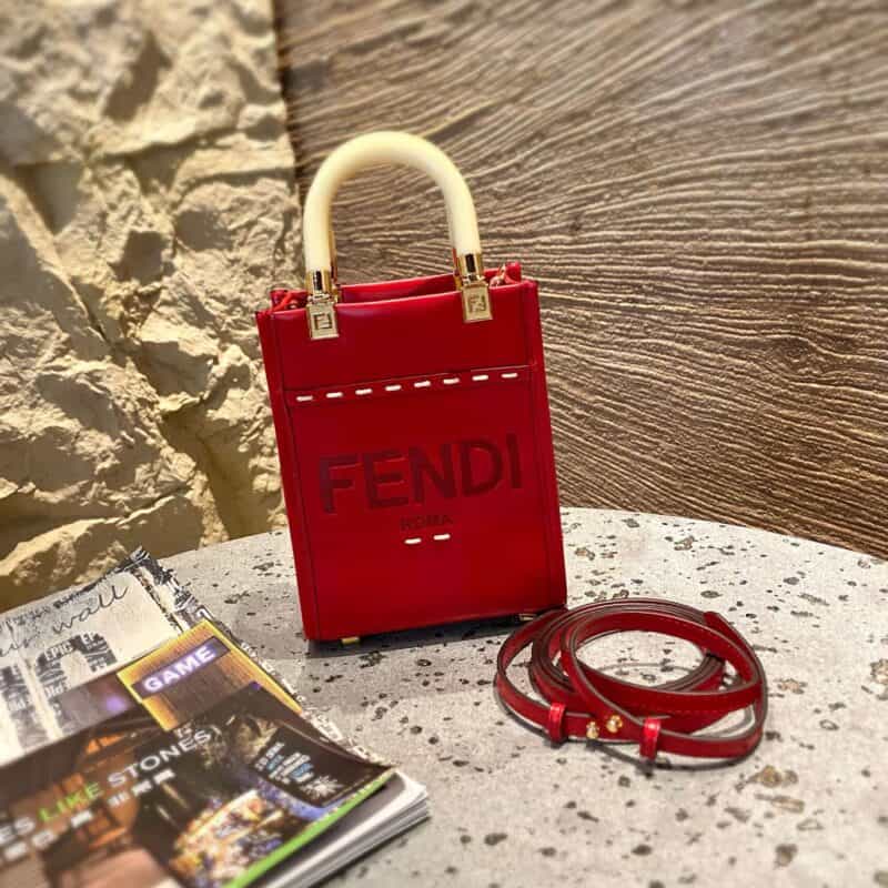 FENDI芬迪红色限定款小牛皮手袋8376