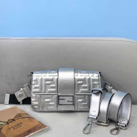 FENDI芬迪绵羊皮baguette法棍包0137