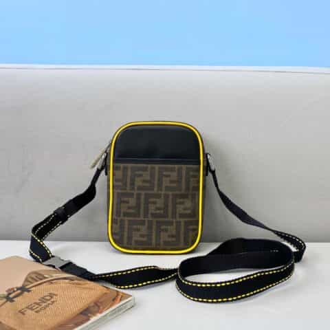 FENDI芬迪经典提花双F LOGO小斜挎包0198