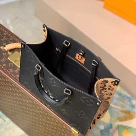 Louis Vuitton LV Onthego MM 豹纹印花托特包 M58522黑色