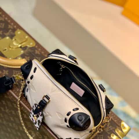 Louis Vuitton LV Petite Malle Souple bag M58518奶白色