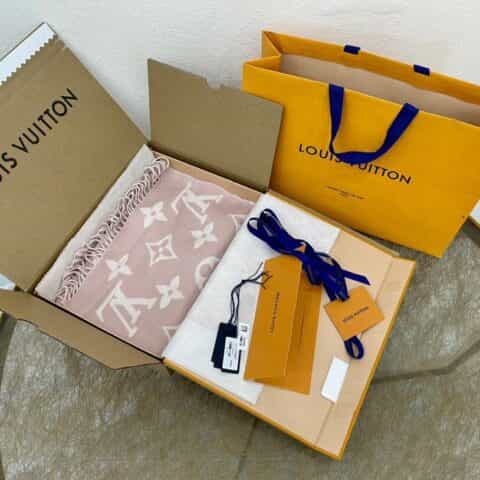 LV路易威登SIMPLY LV 羊毛长巾m76964 m76966