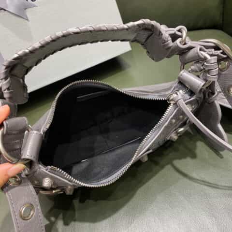 Balenciaga Le Cagole 26 月牙包 671309灰色