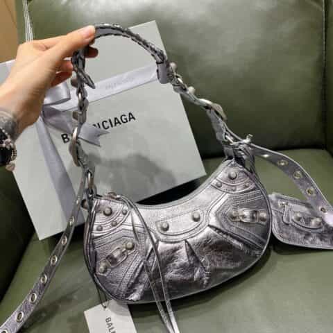 Balenciaga Le Cagole 26 月牙包 671309银色