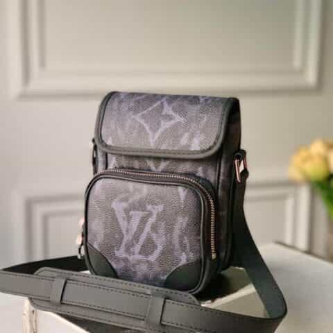 Louis Vuitton LV Nano Amazon 邮差包 M45650