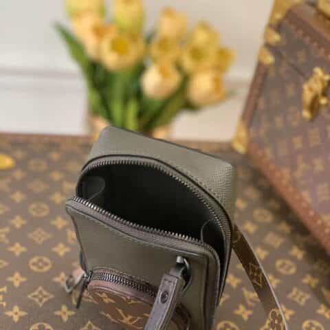 Louis Vuitton LV Phone Box 手机包 M30581卡其绿