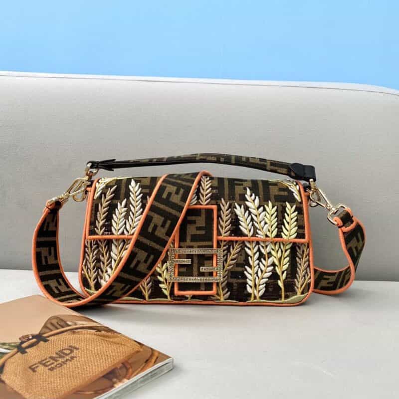 FENDI芬迪Baguette手袋0196