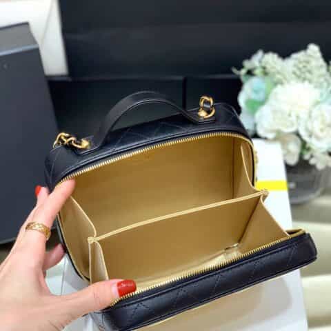 Chanel 2021镜面土豪金化妆包 AP2900