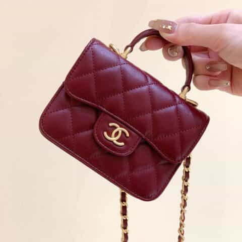 Chanel 2021早秋高级手工坊系列迷你手挽口盖小包 AP2200红色