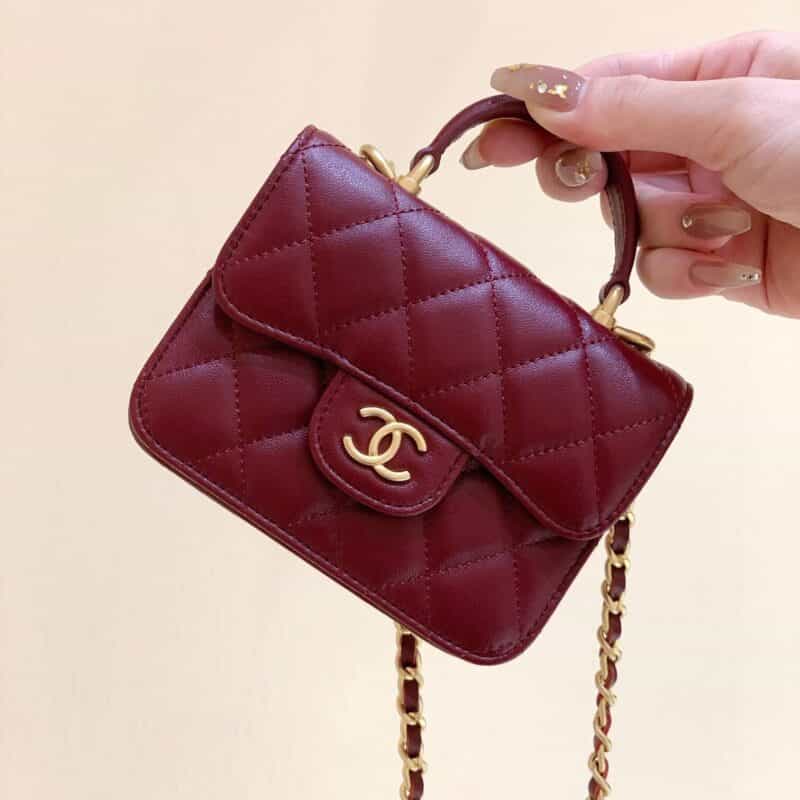 Chanel 2021早秋高级手工坊系列迷你手挽口盖小包 AP2200红色