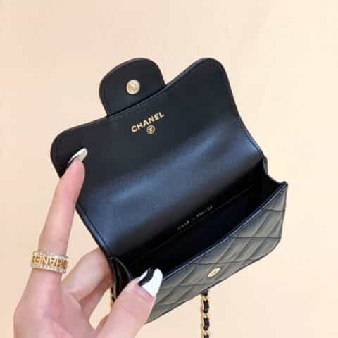 Chanel 2021早秋高级手工坊系列迷你手挽口盖小包 AP2200黑色
