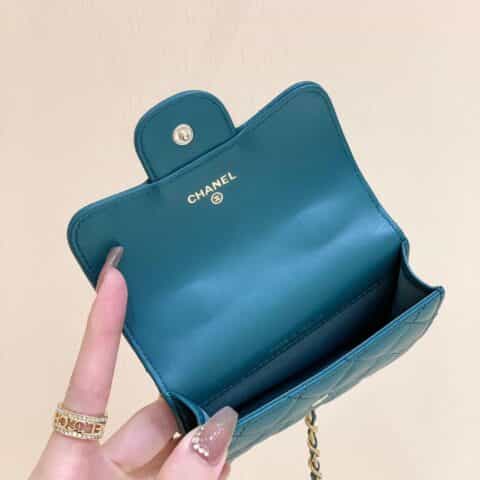 Chanel 2021早秋高级手工坊系列迷你手挽口盖小包 AP2200绿色