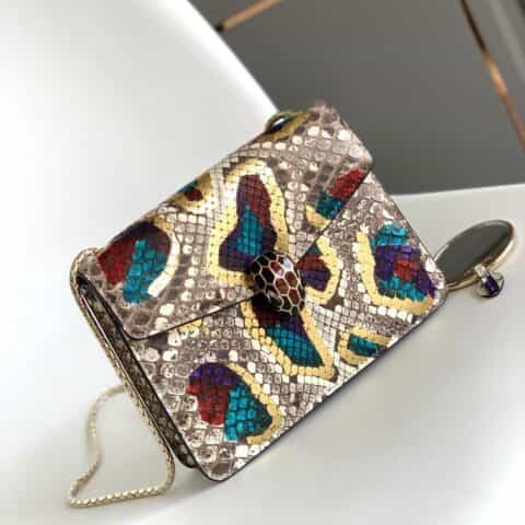 BVLGARI宝格丽白玛瑙炫彩“Lunar "蟒蛇皮肩背包61879