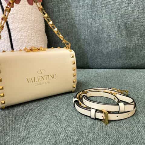 Valentino华伦天奴背面大logo粒面小牛皮新款大金链小手袋0599