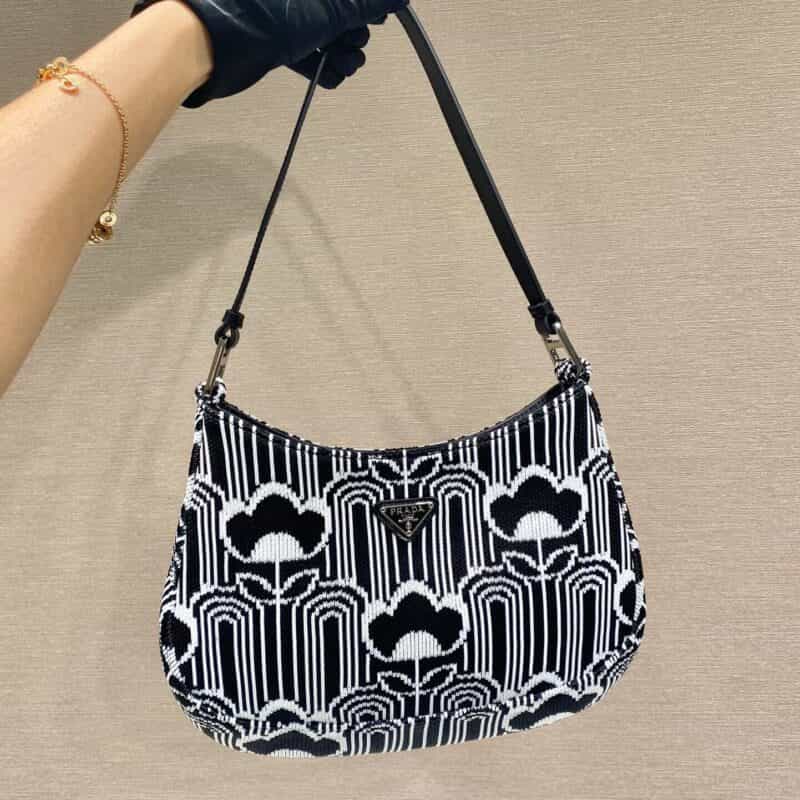 Prada 提花腋下包 1BC499黑色