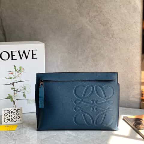 LOEWE罗意威 最新颗粒纹T pouch 系列手包 0219蓝色