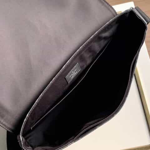 Louis Vuitton LV DISTRICT新款男士单肩斜挎包 M44001