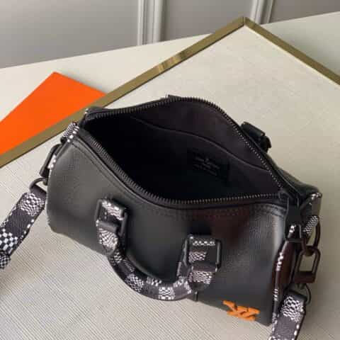 Louis Vuitton LV Keepall Nano 斜挎包 M80202