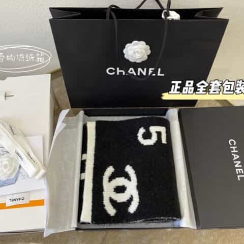 CHANEL香奈儿绵羊绒+羊毛双面双层5字母围巾AA7766