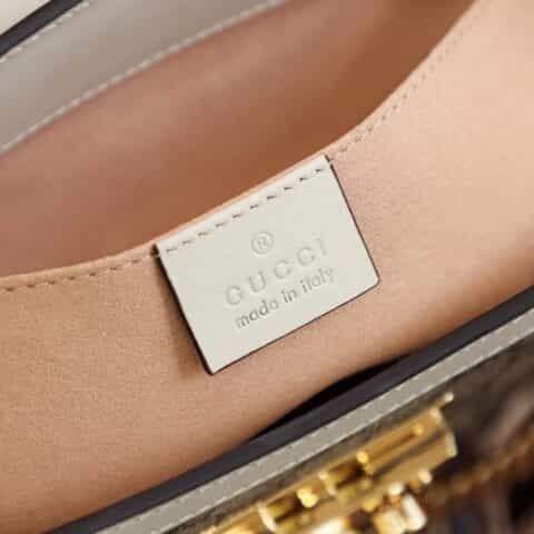 GUCCI 𝐏𝐚𝐝𝐥𝐨𝐜𝐤系列小号肩背包 498156白色