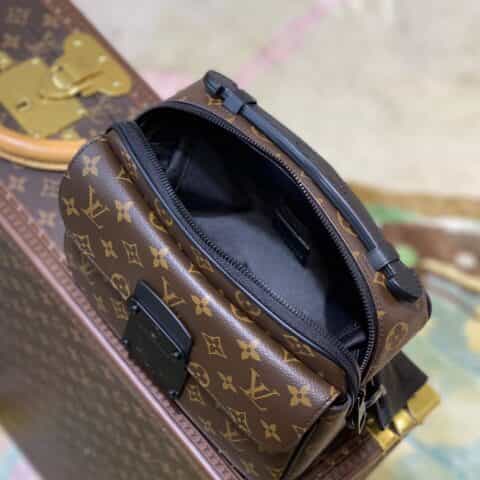 Louis Vuitton LV S Lock Messenger M45806黑色