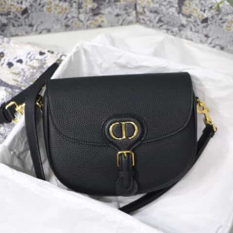 DIOR 𝟐𝟎𝟐𝟎 ❥ 𝐁𝐎𝐁𝐁𝐘 荔枝纹系列马鞍包 M8010黑色