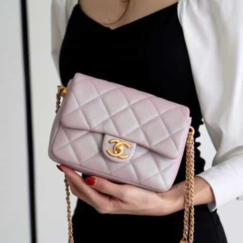 CHANEL 幻彩颗粒压花牛皮迷你口盖包 AS2855粉色