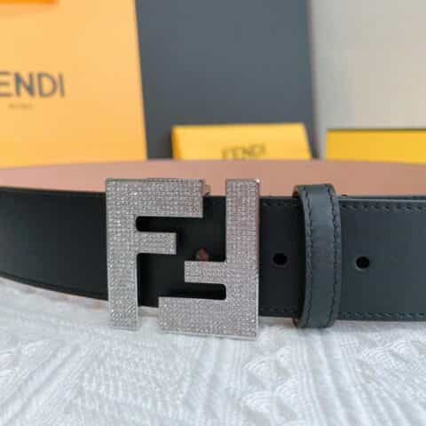FENDI芬迪   双F”标志徽标精湛工艺镶嵌满钻金属扣头层牛皮双面用腰带4.0cm