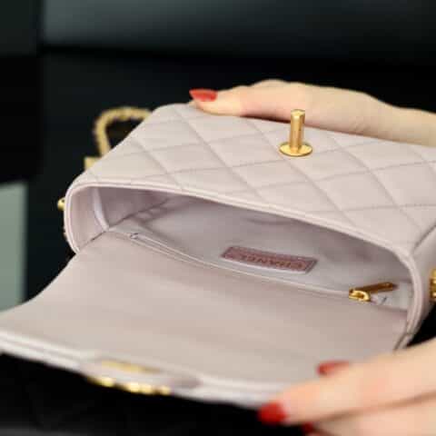 CHANEL 幻彩颗粒压花牛皮迷你口盖包 AS2855粉色