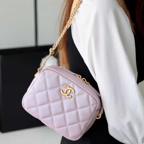 CHANEL 幻彩颗粒压花牛皮横款相机包 AS2856粉色
