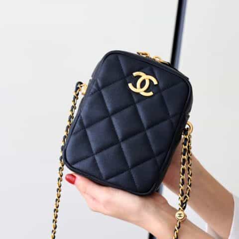 CHANEL 幻彩颗粒压花牛皮竖款相机包 AS2857黑色