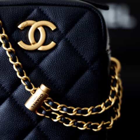 CHANEL 幻彩颗粒压花牛皮竖款相机包 AS2857黑色