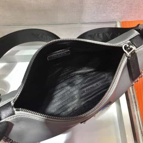 PRADA尼龙三合一斜挎包 2VH113灰色