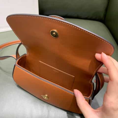 CELINE秋冬最新款mini tabou锁头包 10I592焦糖色