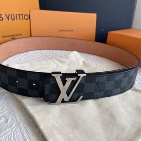 LV/路易威登   LV经典款logo卡头扣腰带3.8cm