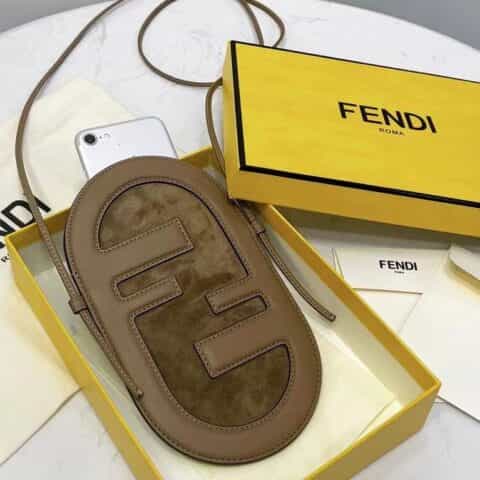 FENDI芬迪超薄款Fd手机包8526