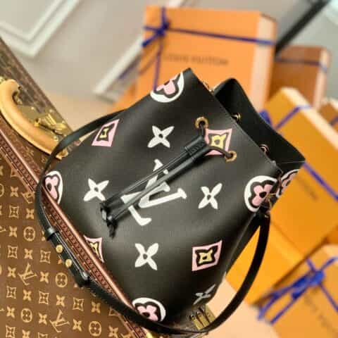 Louis Vuitton LV NéoNoé 中号豹纹水桶包 M45821