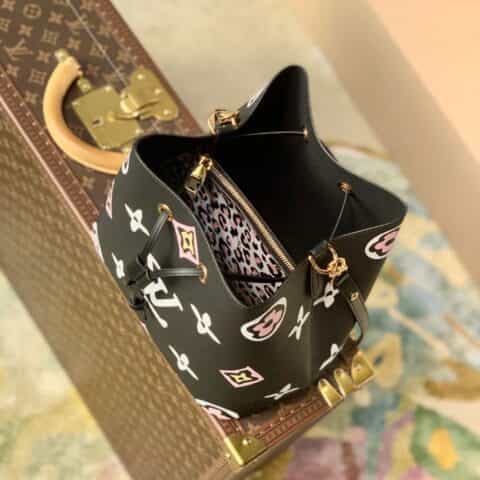 Louis Vuitton LV NéoNoé 中号豹纹水桶包 M45821