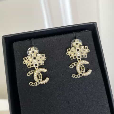 新款CHANEL香奈儿双c皇冠耳钉耳环